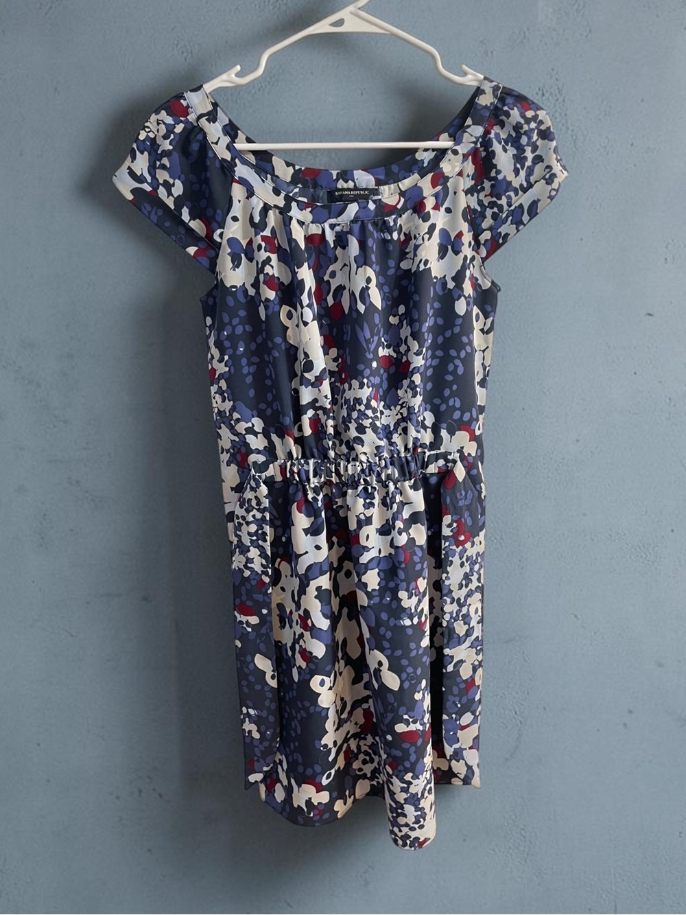 Banana Republic Blue Floral Print Shift Dress Size 2 Cap Sleeve Career Casual